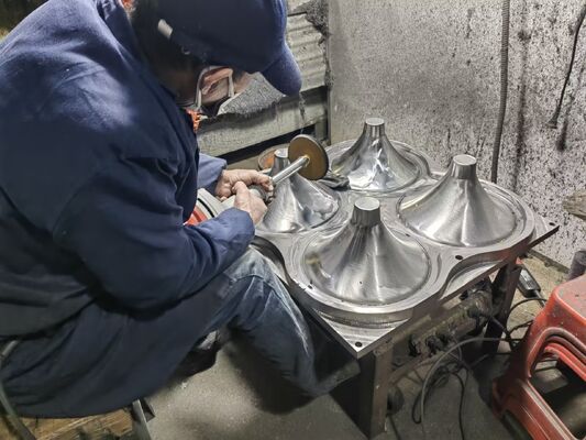 718 แม่พิมพ์เหล็กสำหรับถ้วยเมลามีนผิวเงา – สั่งซื้อจำนวนมากสำหรับผู้ค้าปลีกในโอมาน ระยะเวลารอคอยสินค้า 7-10 วัน