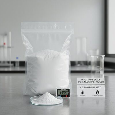 ผงเมลามีนบริสุทธิ์เกรดอุตสาหกรรม จุดหลอมเหลว 335°C เหมาะสำหรับกาวและวัสดุทนไฟ