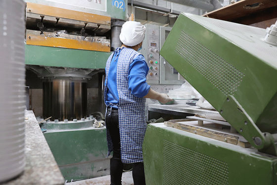 ผงเรซินเมลามีนขั้นต่ำ 99.8% 20KGS/BAG สำหรับภาชนะอาหารค่ำ Malemine