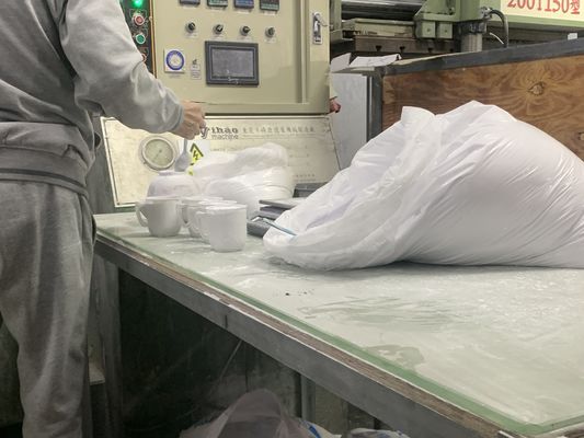 เครื่องพิมพ์เมลาไมน์อัตโนมัติสําหรับยางยูเรียและเมลาไมน์ 450 ตัน