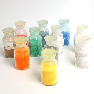 อุณหภูมิถัง 80-90C เมลาไมน์แกรนูล วัสดุความบริสุทธิ์สูงสําหรับการผลิตอุตสาหกรรม